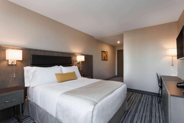 Wyndham Garden LaGuardia South image 21